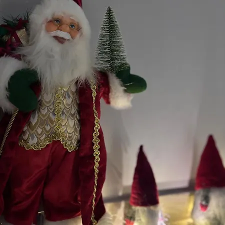 Tiny Universitate Apartment