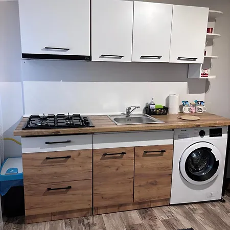 Tiny Universitate Apartment